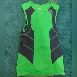 2XU cycling Jersey